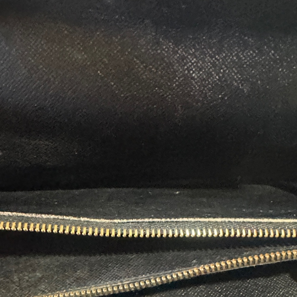 Louis Vuitton Epi Black Textured Wallet - Picture 7 of 10